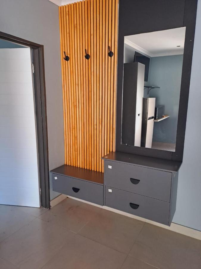 Mint Guesthouse Randfontein 外观 照片